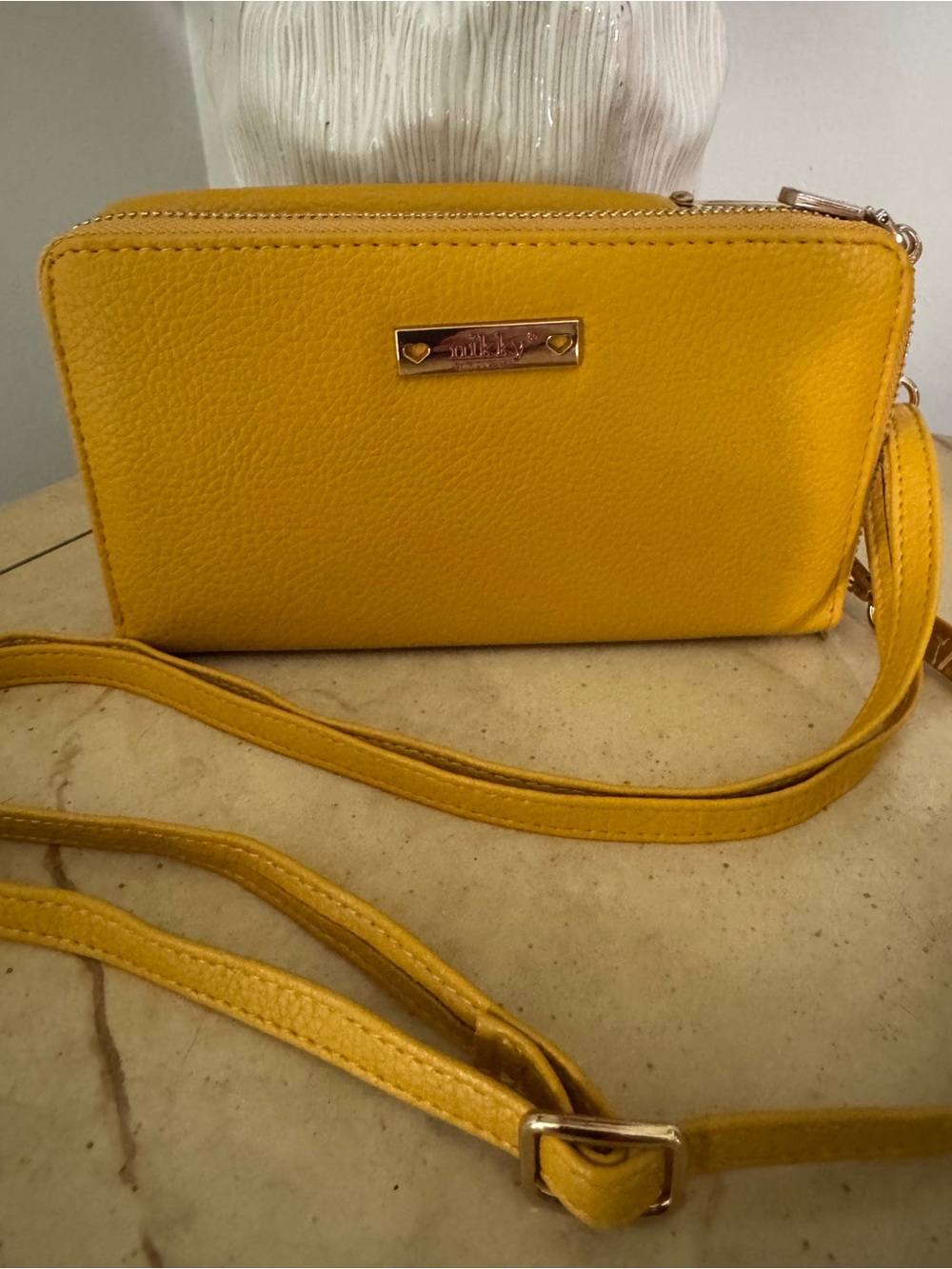 NIKKY BY NICOLE LEE BRIGHT YELLOW CROSSBODY WALLET NWOT